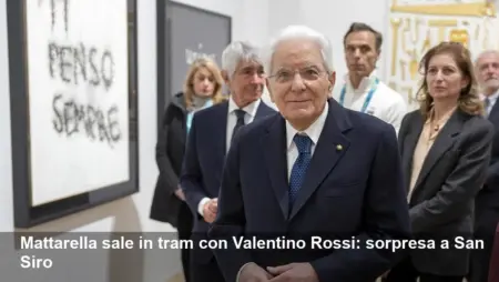 Mattarella arriva in tram: Valentino Rossi autista