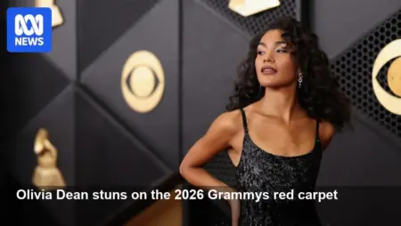 Olivia Dean, Sabrina Carpenter Stun at 2026 Grammys